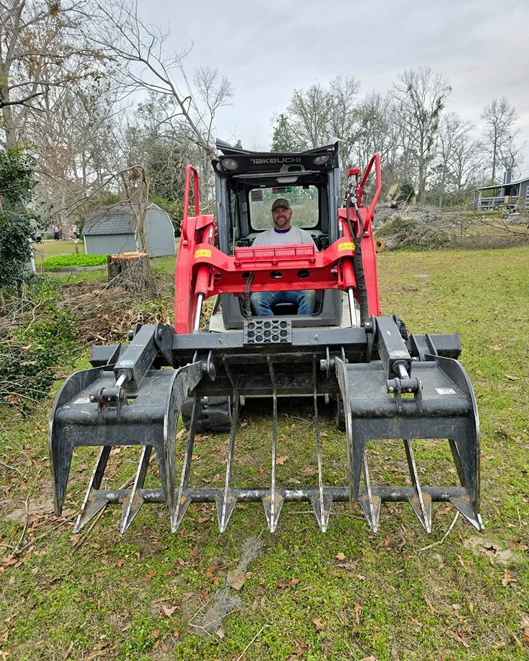 Gravel driveway grading and surface compaction in Valdosta GA